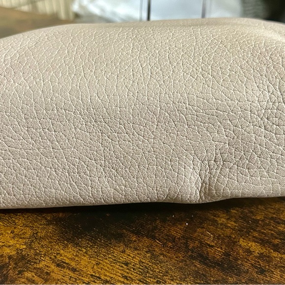 Calvin Klein Pale Pink Leather Bag - Picture 5 of 7